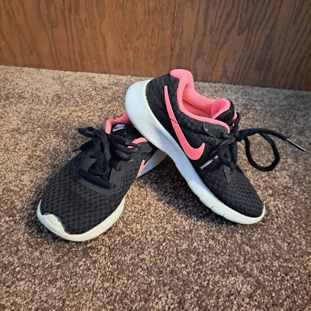 Nike Kids Tanjun Running Shoe - Picture 3 of 8